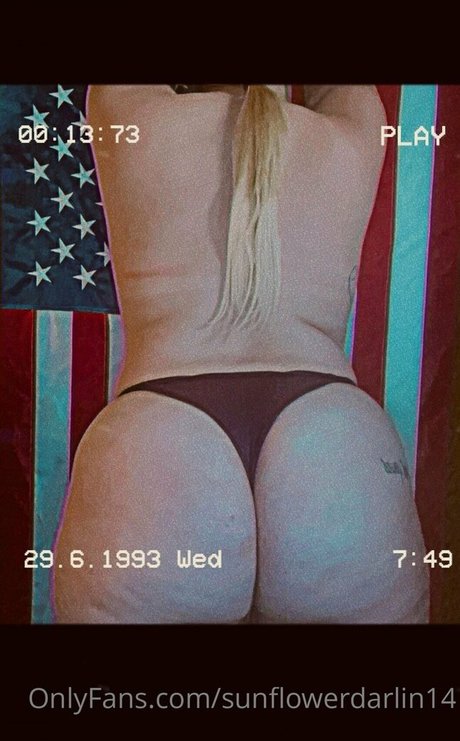 Nacktes geleaktes OnlyFans-Foto von Sunflowerdarlin14