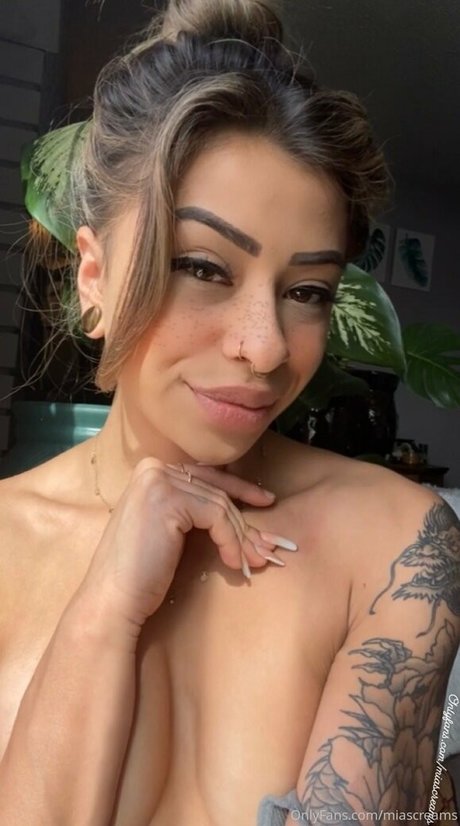 Nacktes geleaktes OnlyFans-Foto von Miascreams