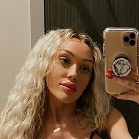 Nacktes geleaktes OnlyFans-Foto von Estaline Marie