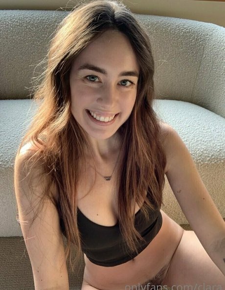 Nacktes geleaktes OnlyFans-Foto von Clara