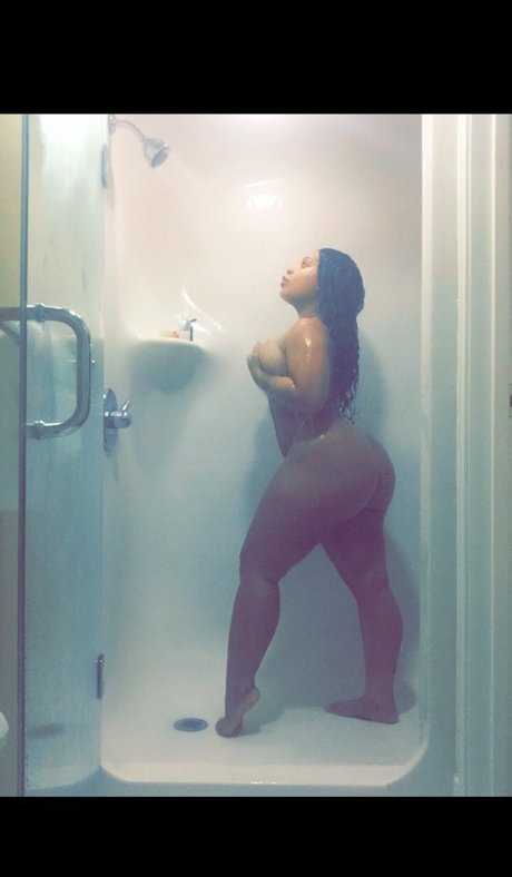 Nacktes geleaktes OnlyFans-Foto von Nene The Dream