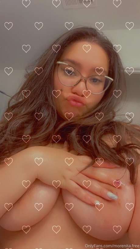 Nacktes geleaktes OnlyFans-Foto von Morenitafree