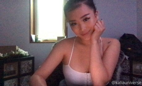 Nacktes geleaktes OnlyFans-Foto von Kaliauniverse