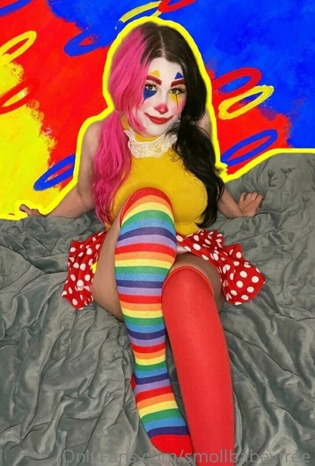 Nacktes geleaktes OnlyFans-Foto von Smollbabeyfree