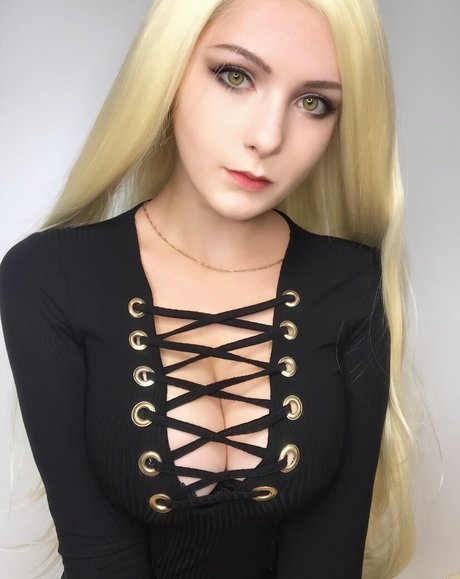 Nikachi Nika Kotova