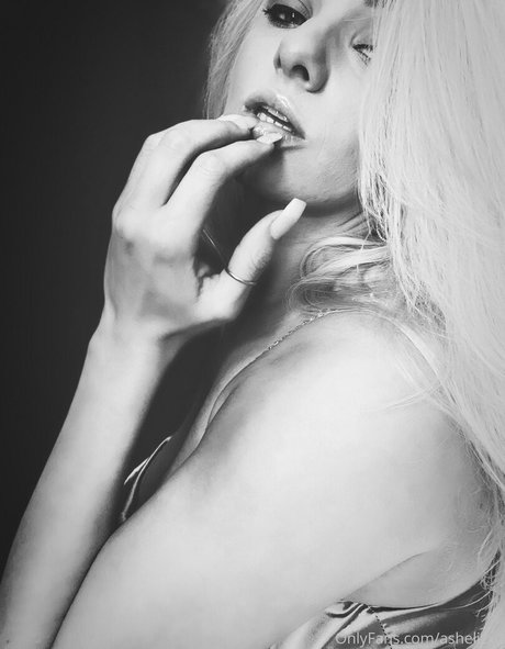 Nacktes geleaktes OnlyFans-Foto von Ashelizxd
