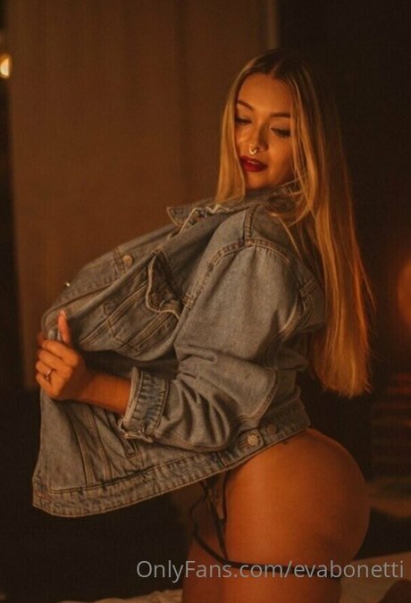 Nacktes geleaktes OnlyFans-Foto von Evabinetti