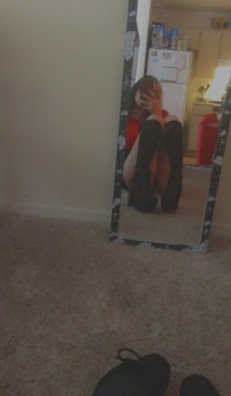 Nacktes geleaktes OnlyFans-Foto von Guiltyypleaserxxx6