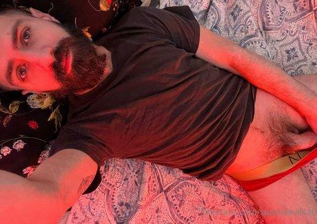 Nacktes geleaktes OnlyFans-Foto von Spacedevil420