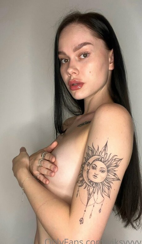Nacktes geleaktes OnlyFans-Foto von Viksyyyy