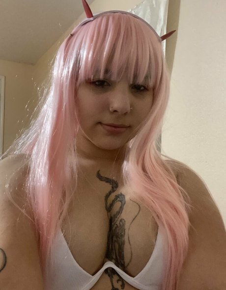 Nacktes geleaktes OnlyFans-Foto von Hellzzangelfree