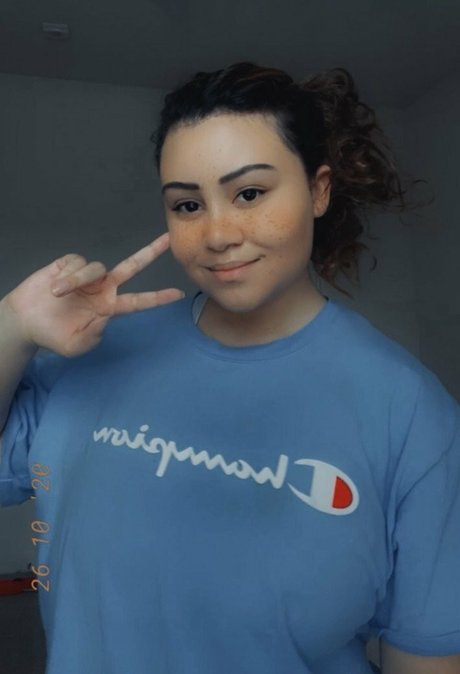 Nacktes geleaktes OnlyFans-Foto von Pandoranyxie