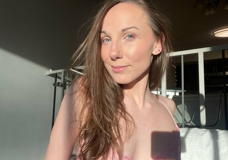 Nacktes geleaktes OnlyFans-Foto von Lollipoplexii