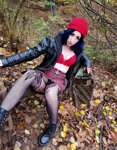 Poppycarminexxx