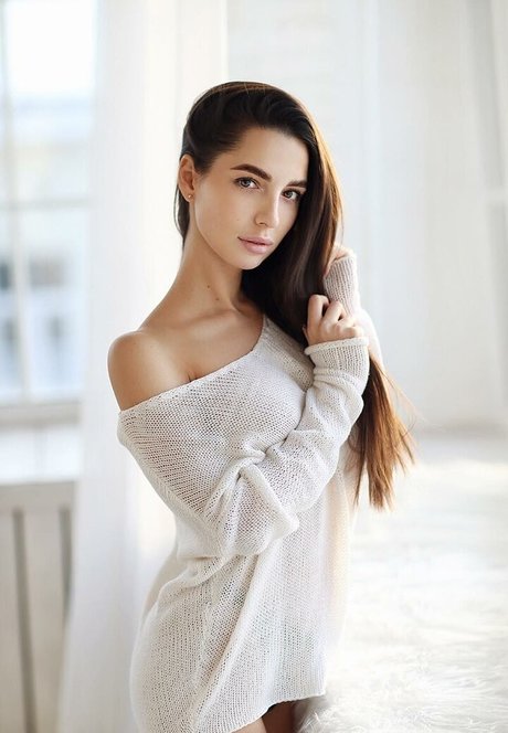 Nacktes geleaktes OnlyFans-Foto von Shaginakate