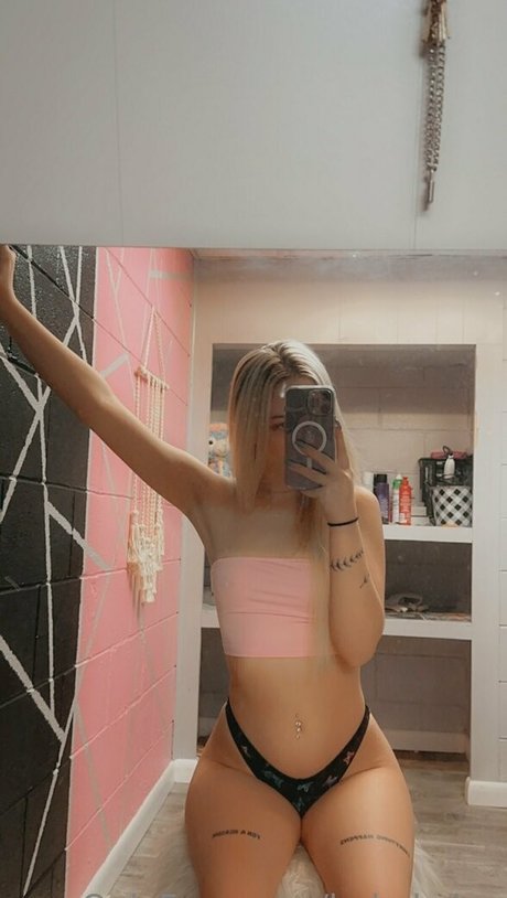 Nacktes geleaktes OnlyFans-Foto von Giannaah