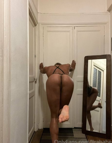 Nacktes geleaktes OnlyFans-Foto von Lirababe
