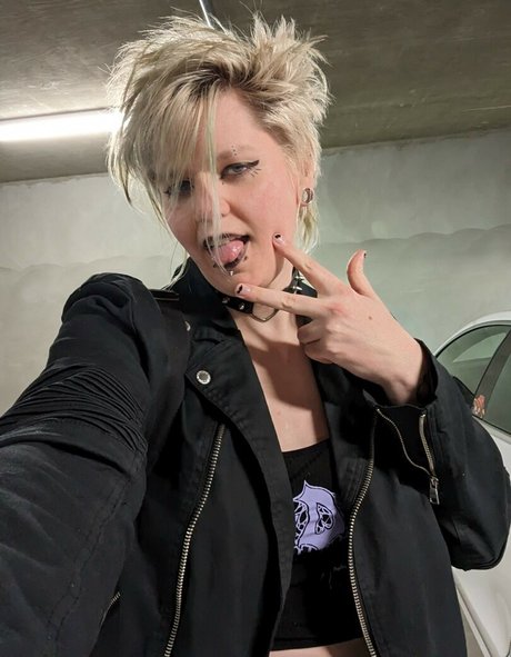 Nacktes geleaktes OnlyFans-Foto von Demongirlcock