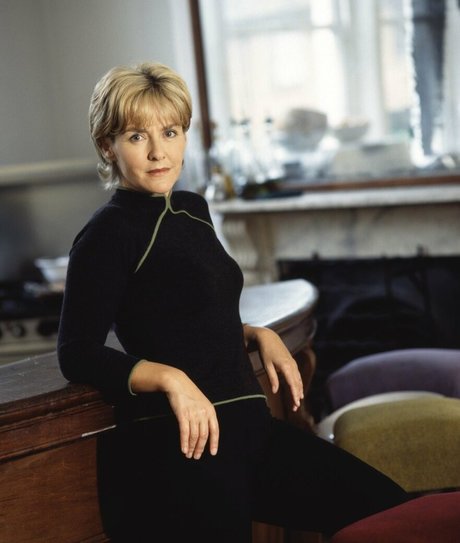 Amanda Burton