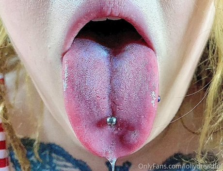 Nacktes geleaktes OnlyFans-Foto von Lollydreadfulfree