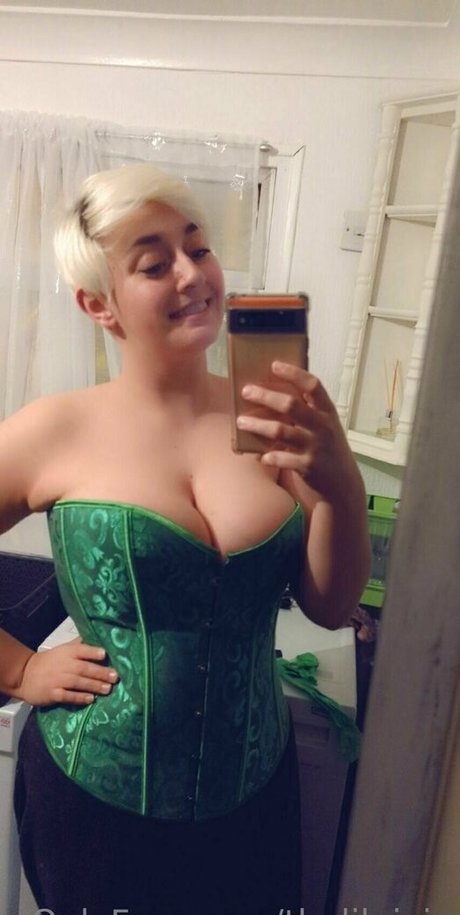 Nacktes geleaktes OnlyFans-Foto von Thelilpixie