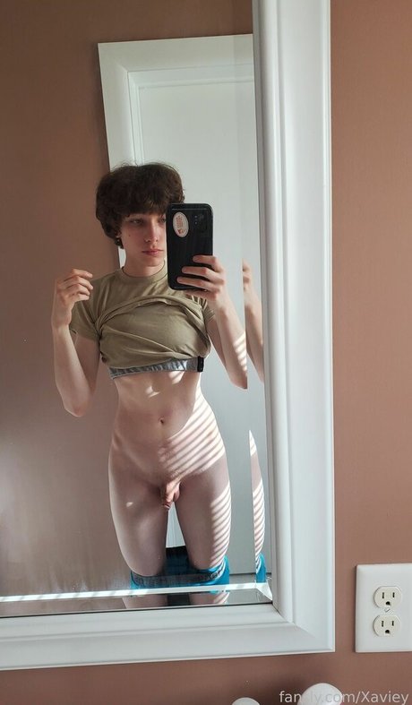 Nacktes geleaktes OnlyFans-Foto von Xaviey