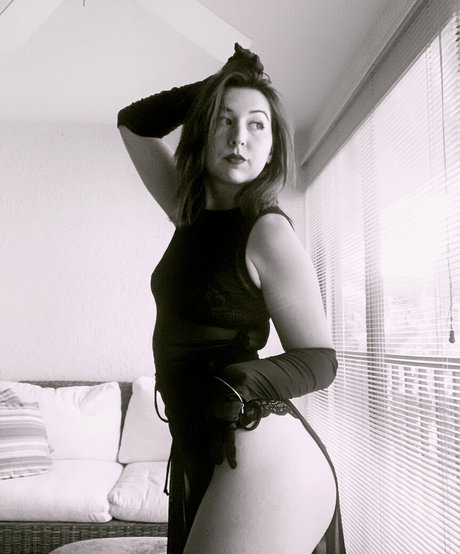 Nacktes geleaktes OnlyFans-Foto von Swallowpeaches