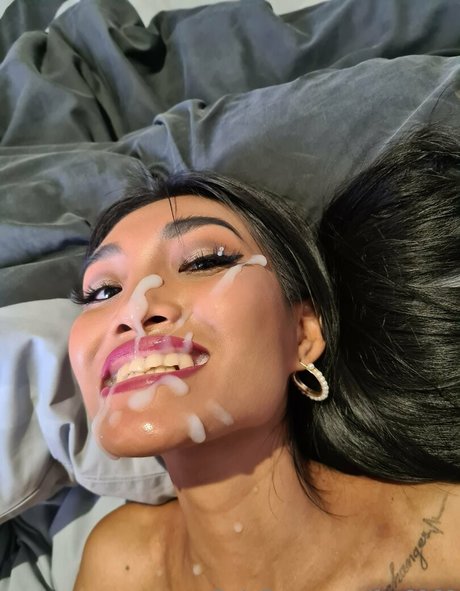 Nacktes geleaktes OnlyFans-Foto von Far Thai