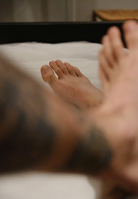 Nacktes geleaktes OnlyFans-Foto von Malefeetuk