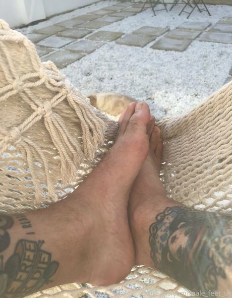 Nacktes geleaktes OnlyFans-Foto von Malefeetuk