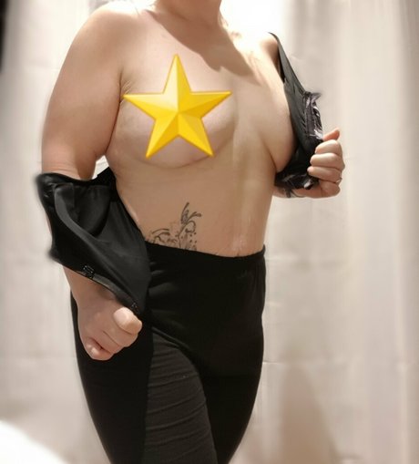 Nacktes geleaktes OnlyFans-Foto von Laurenn05free