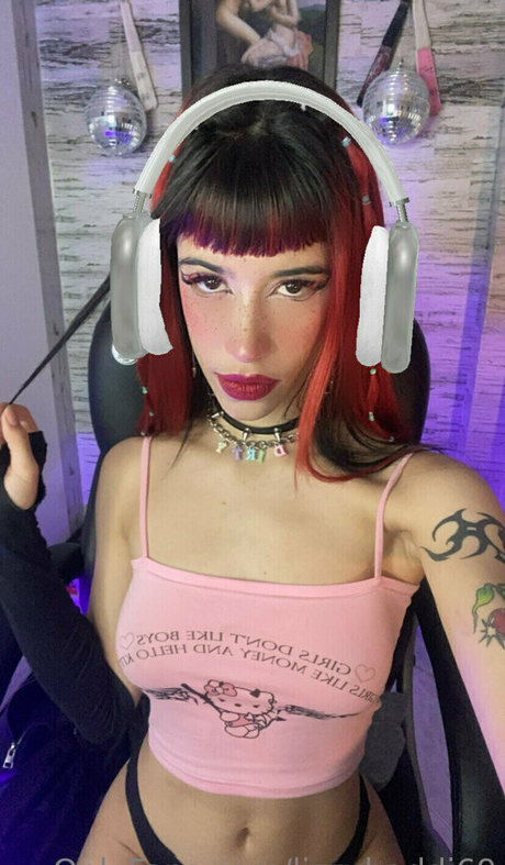Nacktes geleaktes OnlyFans-Foto von Lizzybaddi69
