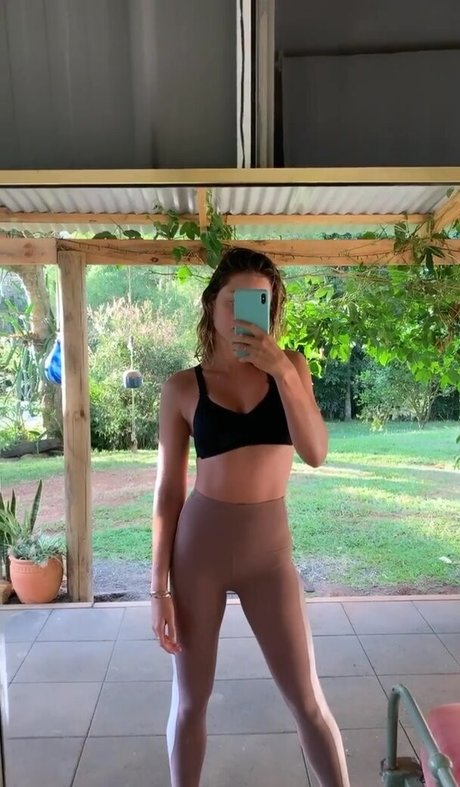 Isabelle Cornish