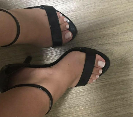 Nacktes geleaktes OnlyFans-Foto von Pezinhos Da Minha Amiga