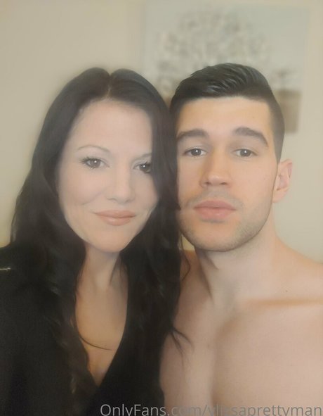 Nacktes geleaktes OnlyFans-Foto von Ylissaprettymanfree