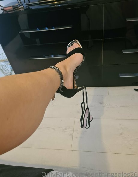 Nacktes geleaktes OnlyFans-Foto von Soothingsoles26