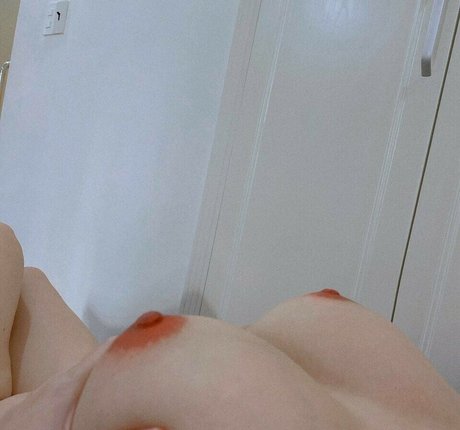Nacktes geleaktes OnlyFans-Foto von Hang Nguyen