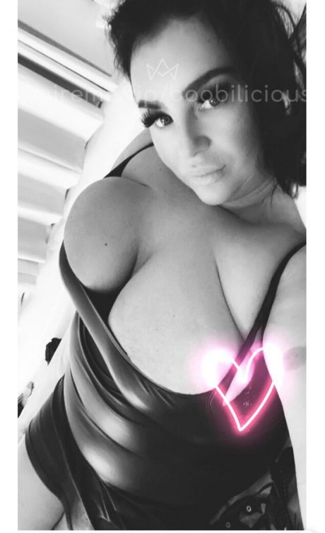 Nacktes geleaktes OnlyFans-Foto von Boobilicious