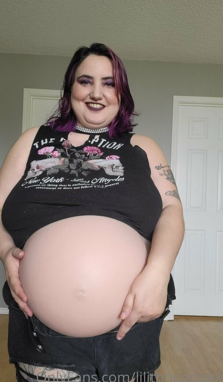 Nacktes geleaktes OnlyFans-Foto von Lilithheartxxx