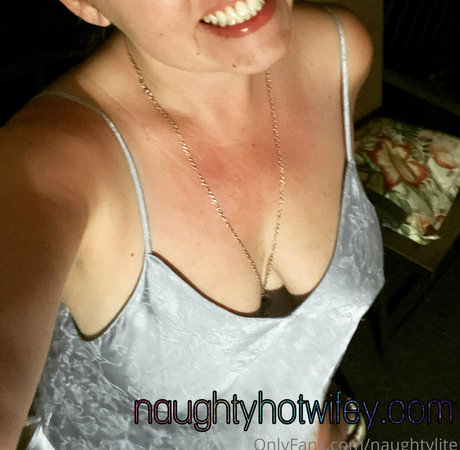 Nacktes geleaktes OnlyFans-Foto von Naughtylite