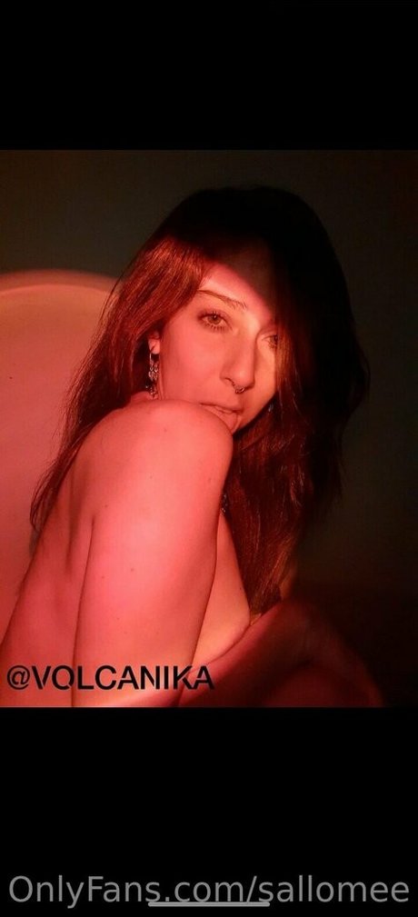 Nacktes geleaktes OnlyFans-Foto von Sallomee