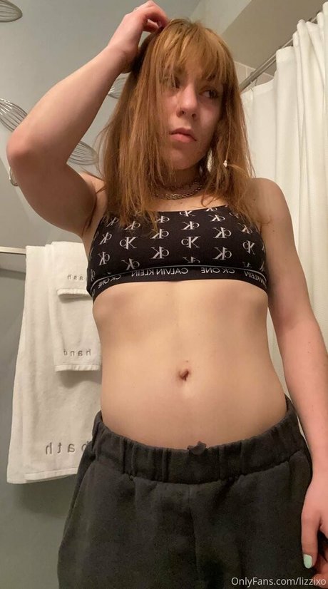 Nacktes geleaktes OnlyFans-Foto von Lizzixo