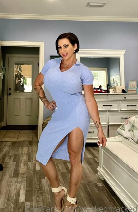 Nacktes geleaktes OnlyFans-Foto von Stackednracked
