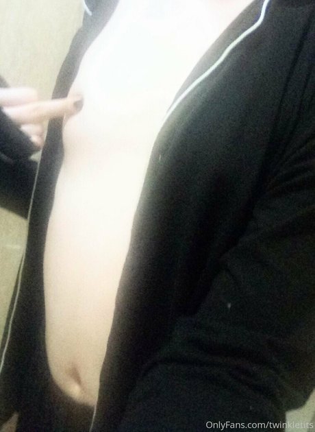 Nacktes geleaktes OnlyFans-Foto von Twinkletits