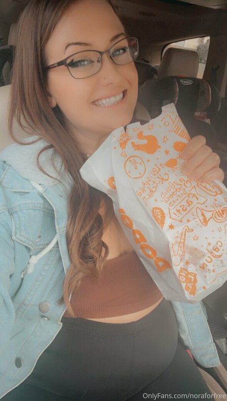 Nacktes geleaktes OnlyFans-Foto von Noraforfree