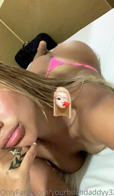 Nacktes geleaktes OnlyFans-Foto von Ailincaramelo