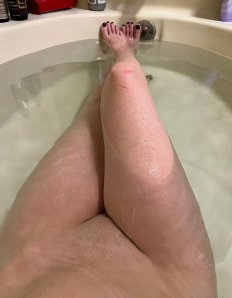 Nacktes geleaktes OnlyFans-Foto von Akpanda