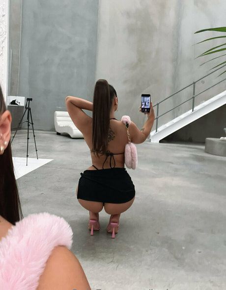 Nacktes geleaktes OnlyFans-Foto von Ieshamareee