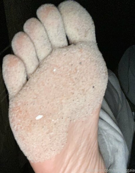 Nacktes geleaktes OnlyFans-Foto von Serving Gaia