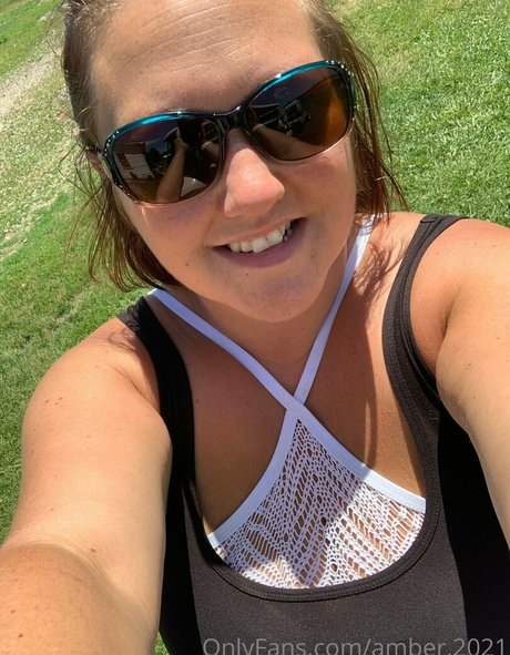 Nacktes geleaktes OnlyFans-Foto von Amber2021